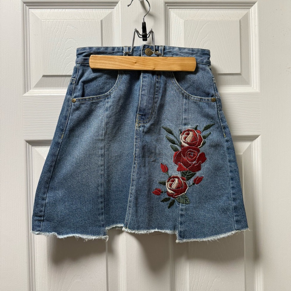 MINKPINK X Disney Denim Skirt Size XS EUC